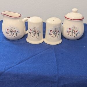 Vintage Royal Seasons Stoware Saltand Pepper, Sugar And Creamer Snowman Set.
